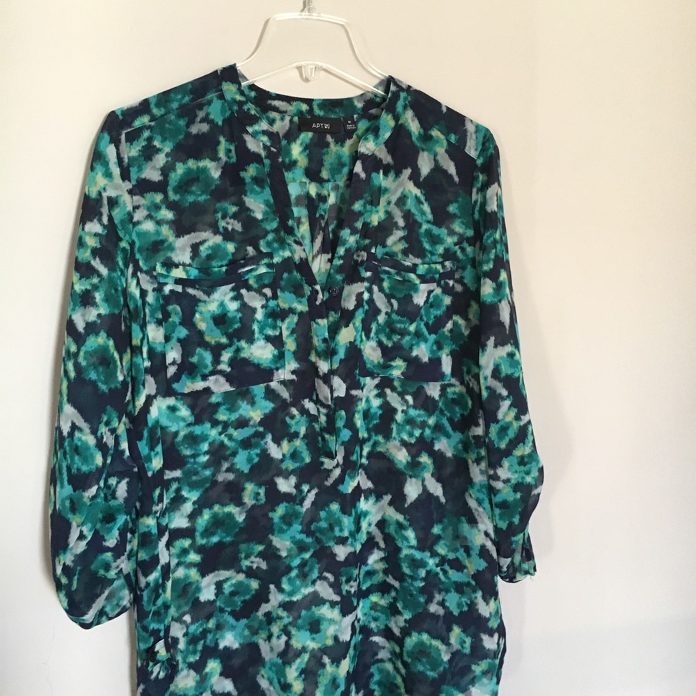 Medium Apt 9 print top blue/green